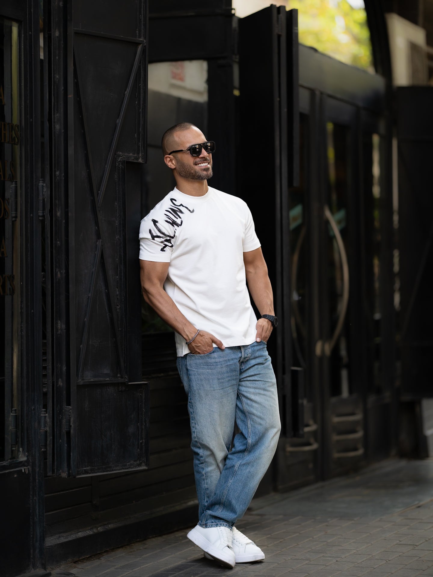 Regular Fit T-shirt With Printed On Sleeve/3325