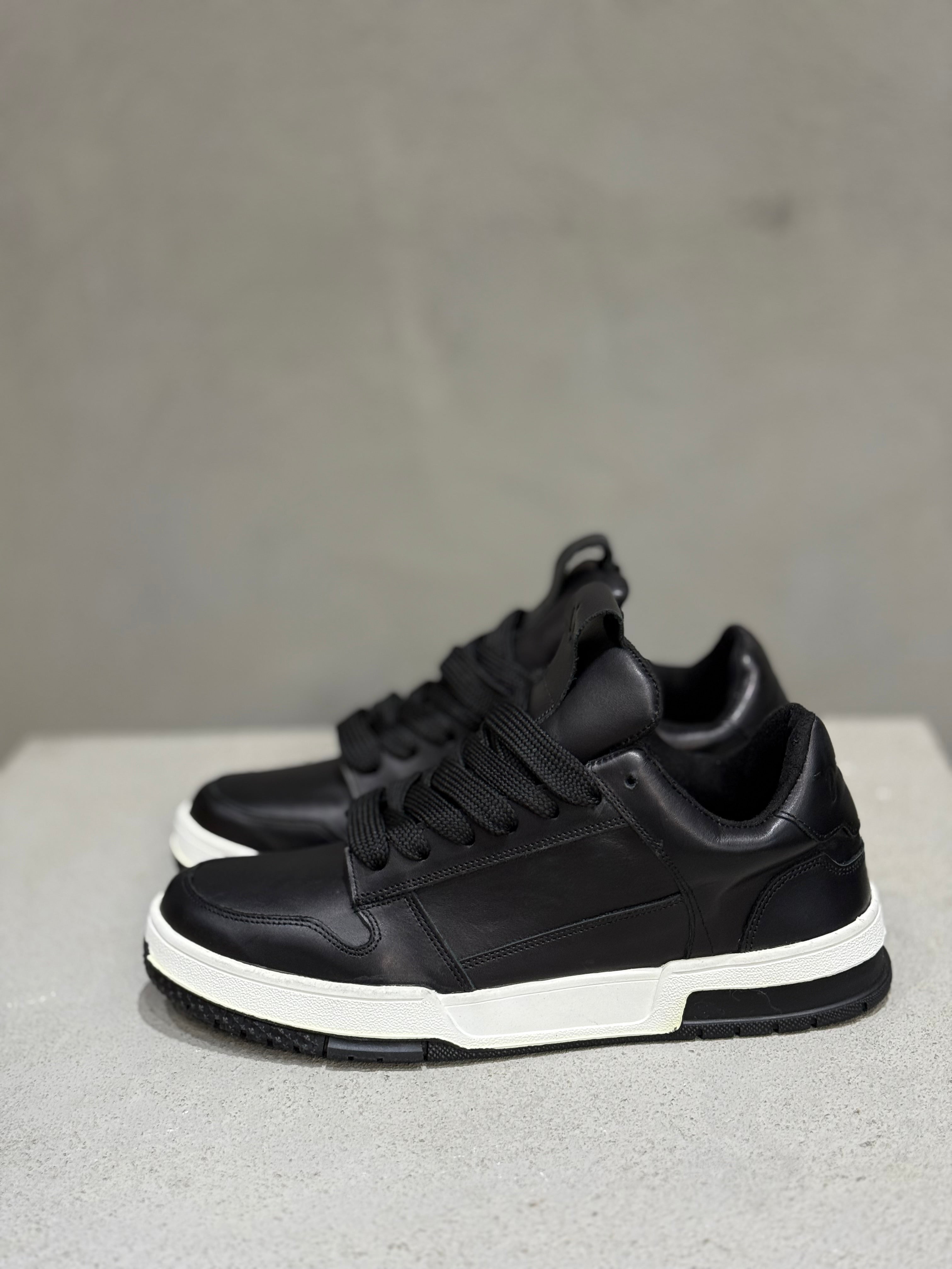 Basic Leather Sneaker/5436