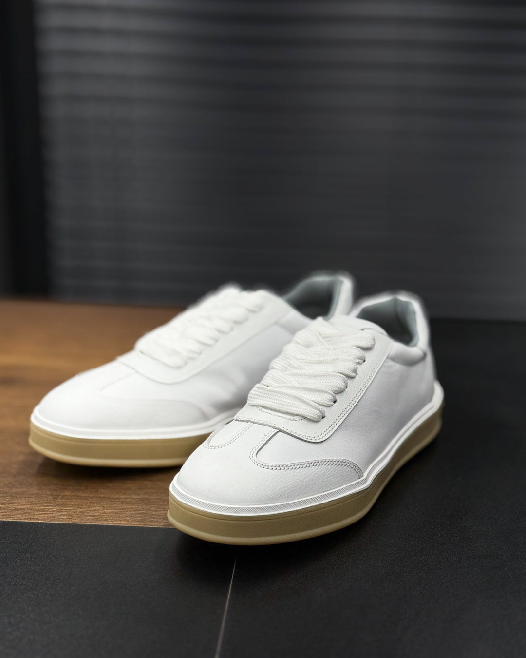 Basic Leather Sneaker/5452