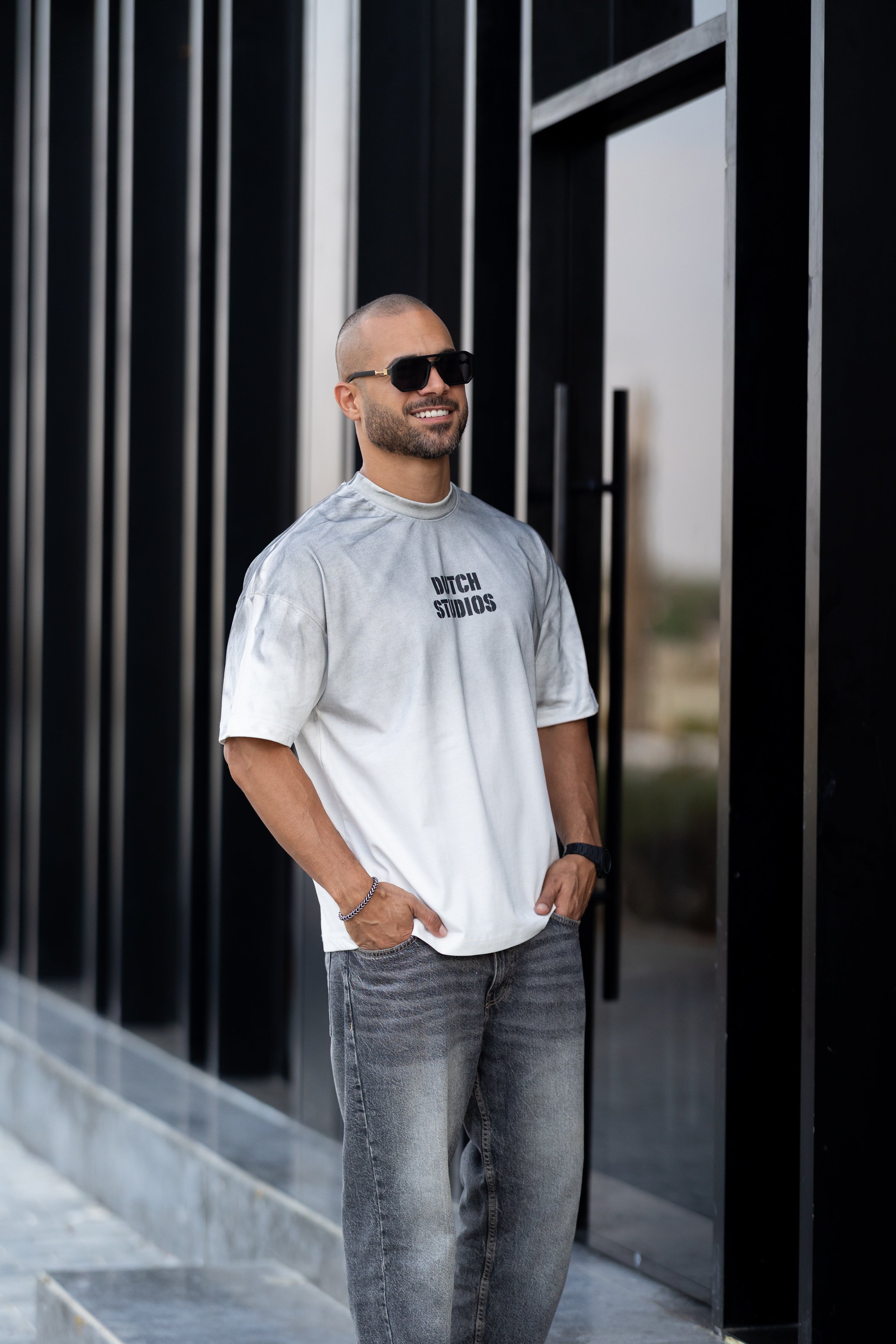 Oversized T-shirt With Printed "Dutch Line Studio"/3332