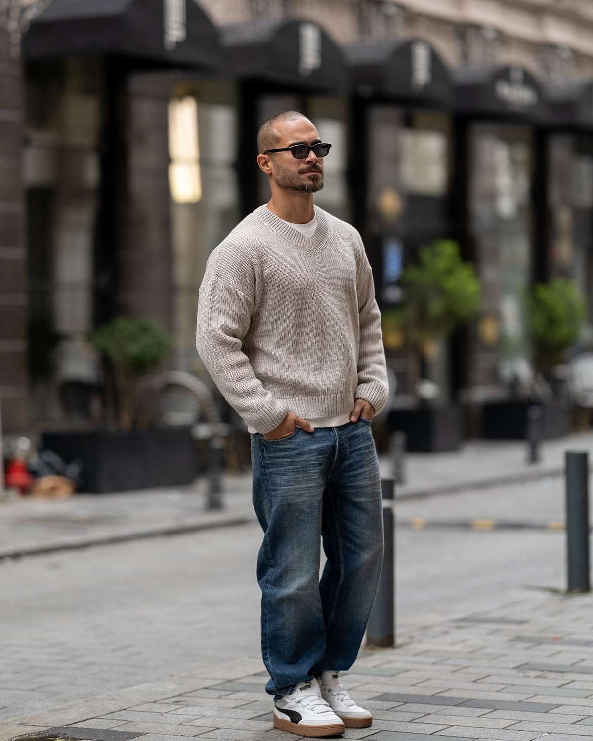 Classic V-Neck Knit/5049