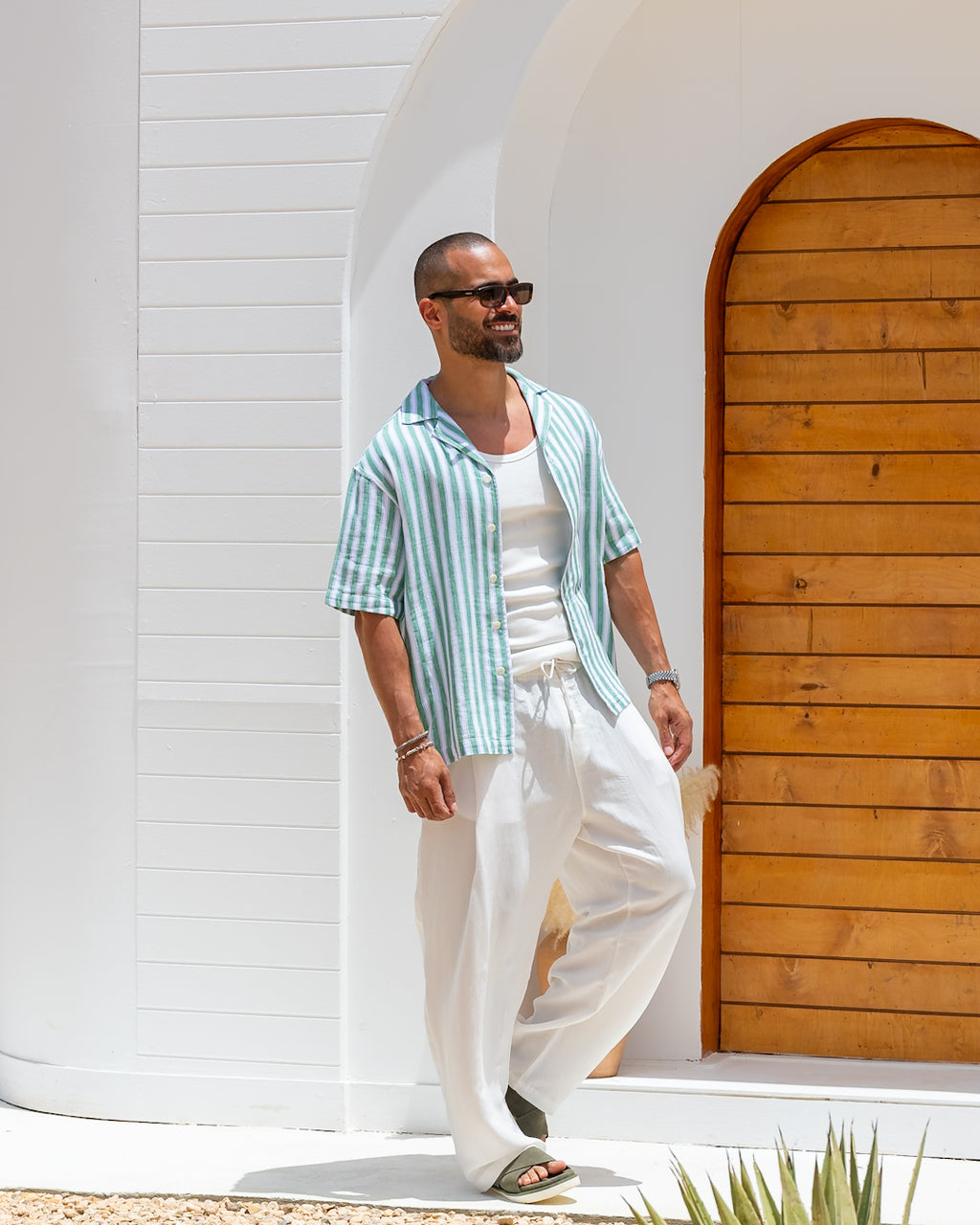 Coastal Breeze Striped Linen Shirt/2353