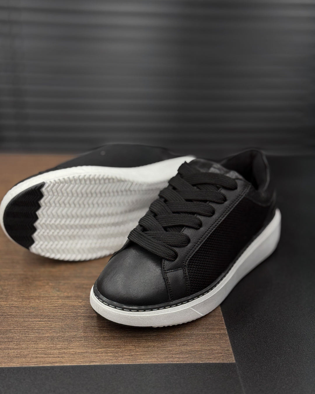 Basic Leather x حذاء سكورب/5453