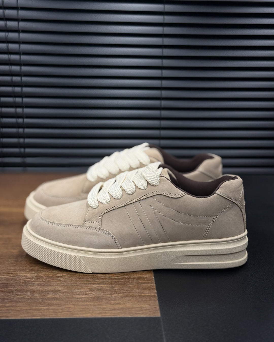 Embroidery Scorp Sneaker/5455