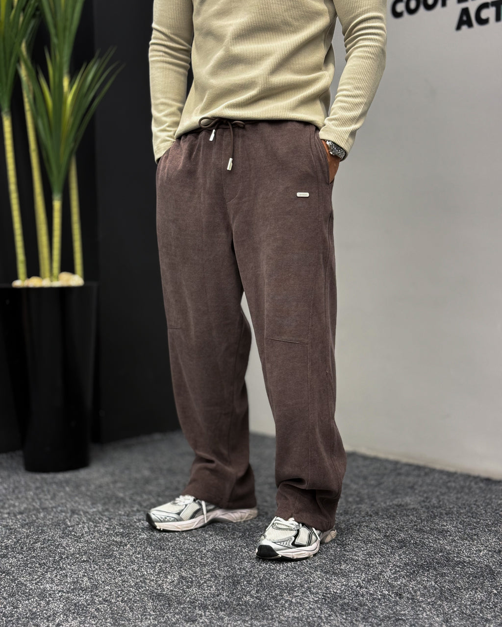 Essential sweatpants 3261
