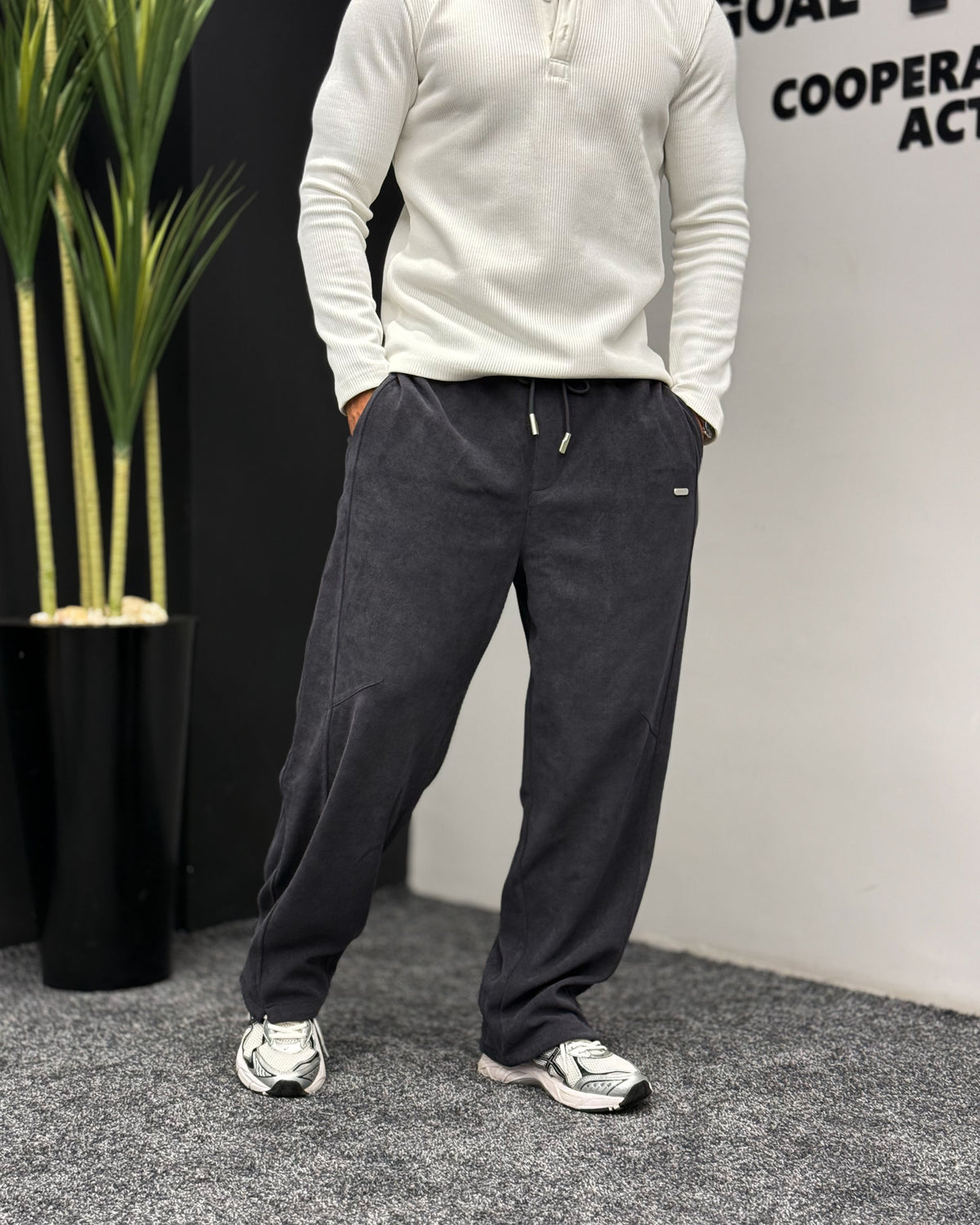 Essential sweatpants 3261