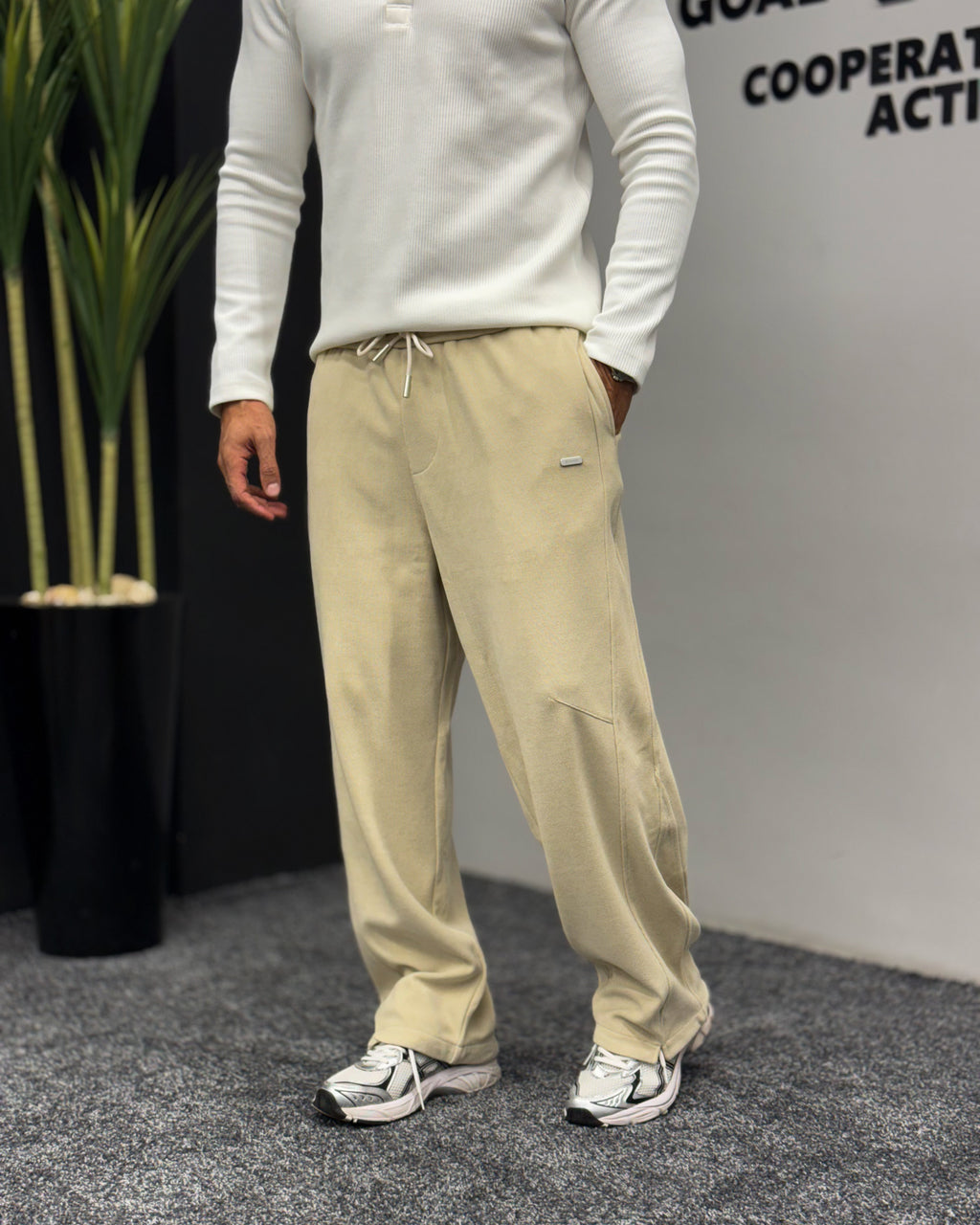 Essential sweatpants 3261