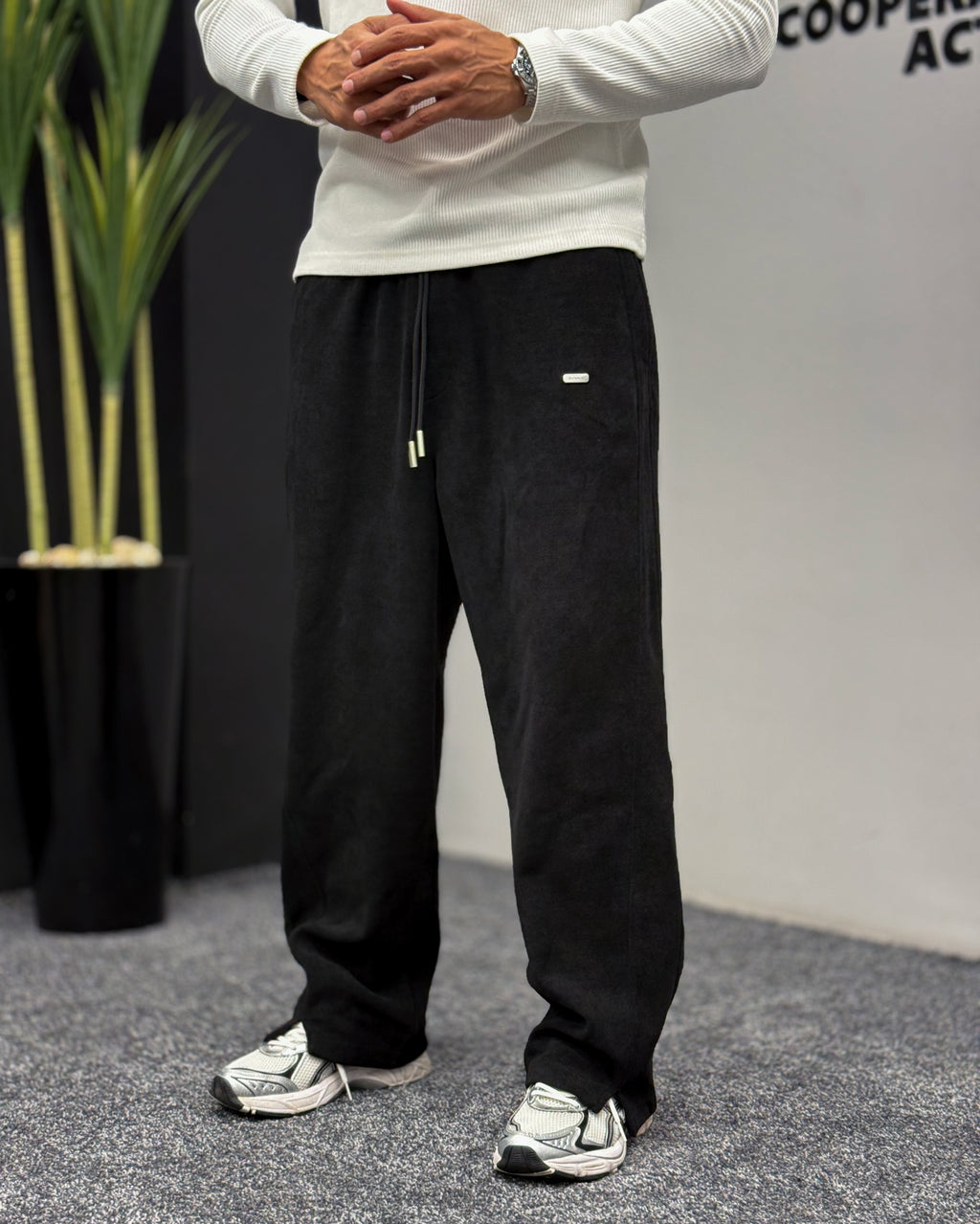 Essential sweatpants 3261
