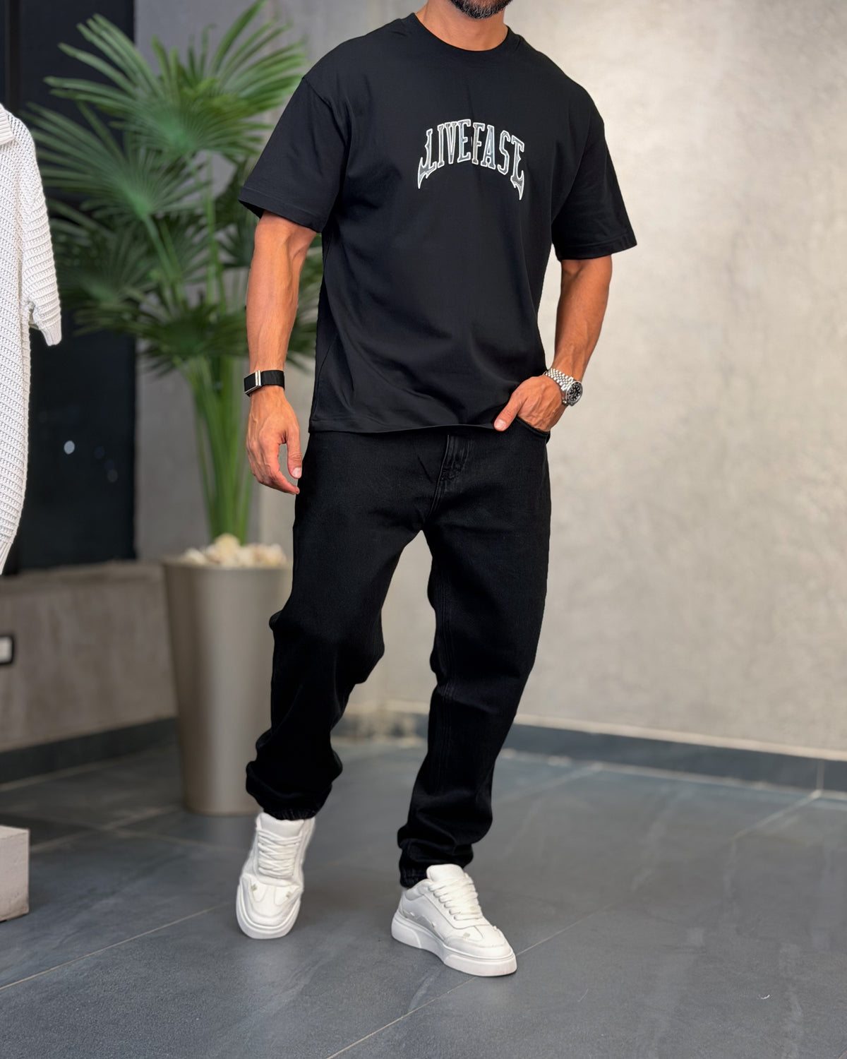 Slim Tapered Jeans 9021