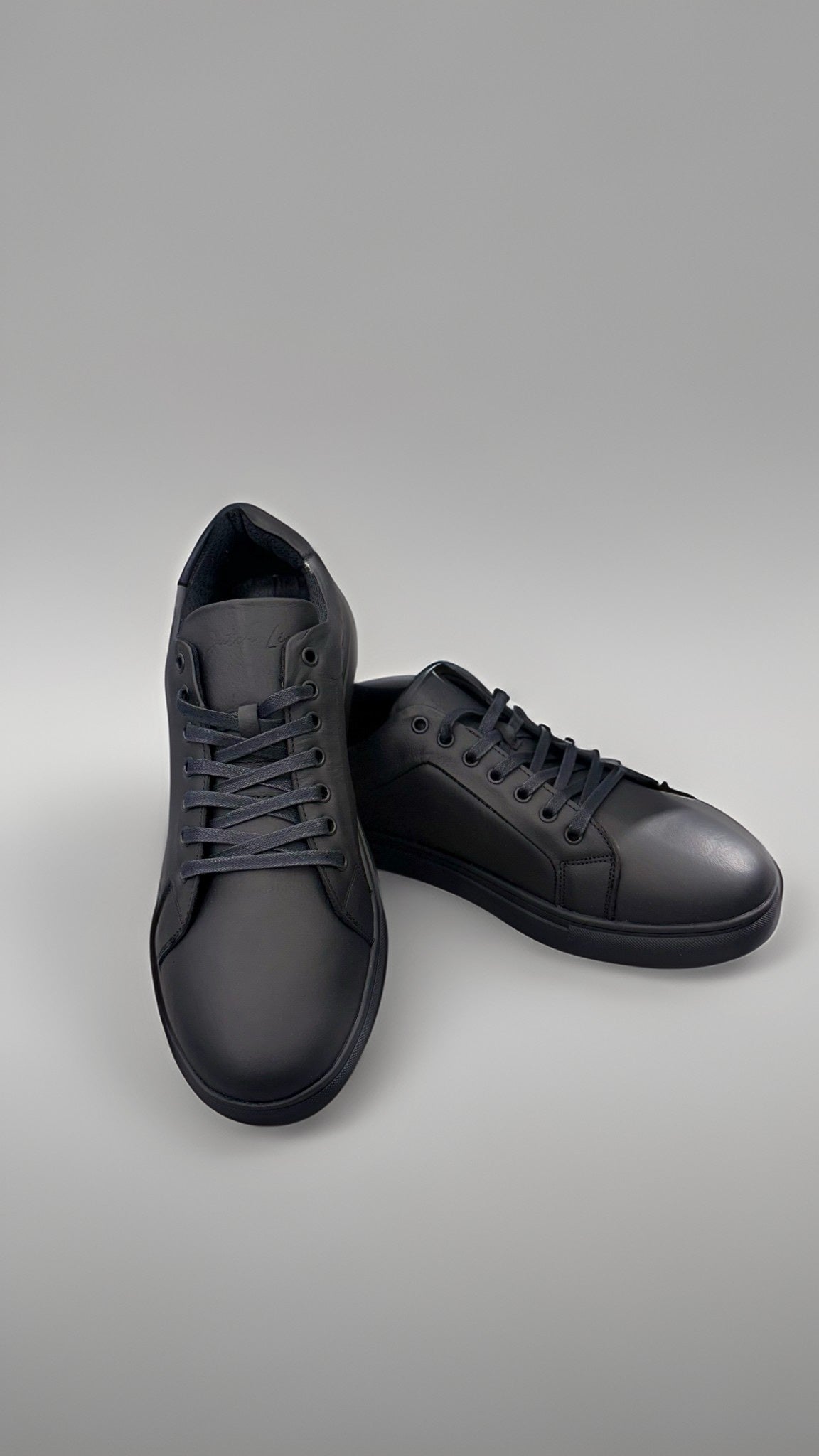 Basic Leather Flat Sneaker Shoes/5420